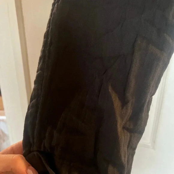 Women’s Old Navy Muslin Jogger Pants - Picture 2 of 3